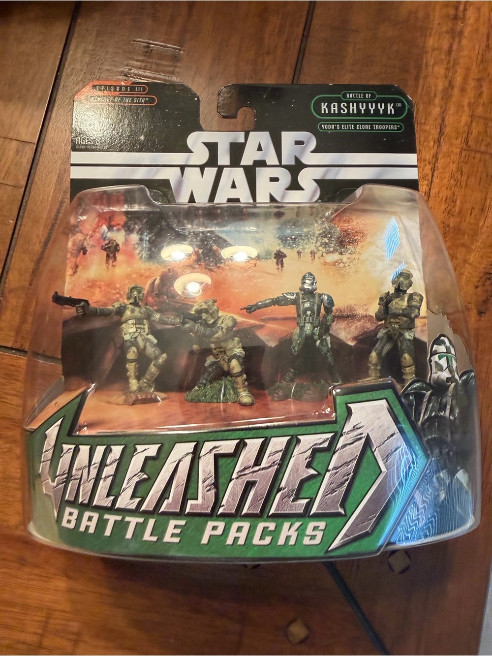 NIB Star Wars Unleashed Kashyyyk Yoda's
Elite Clone Troopers Figures Toys